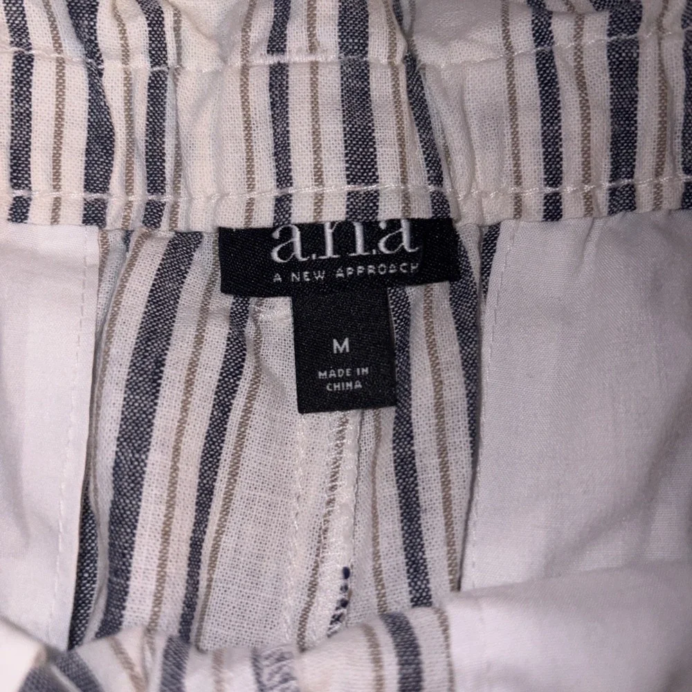 Women's M Linen Blend Paper Bag Coastal Stripe Preppy Pocket Vacay Resort Shorts